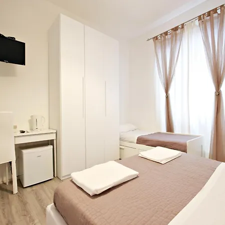 Le Piazze Di 4* Rom